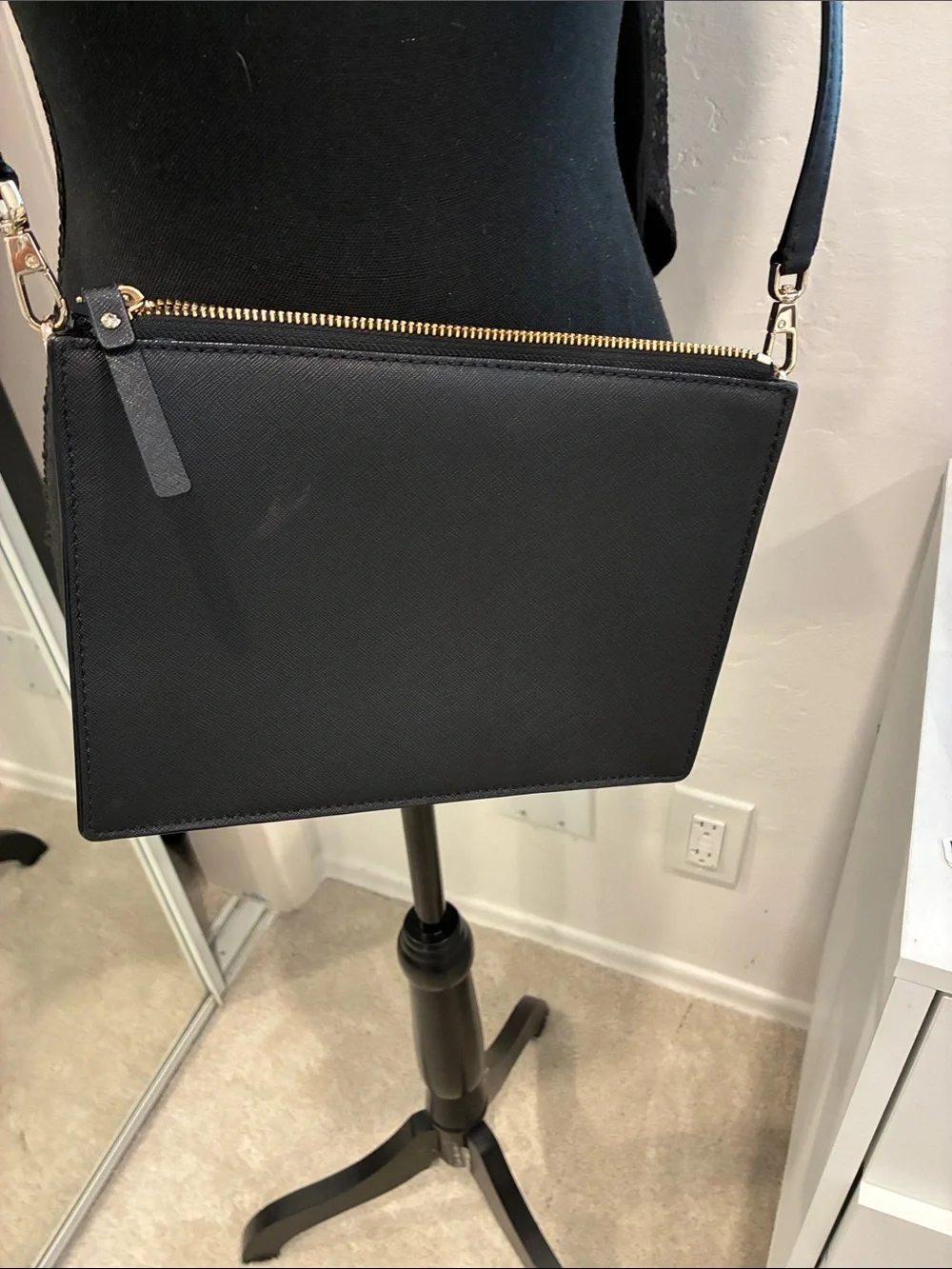 kate spade black leather saffiano crossbody with gold hardware